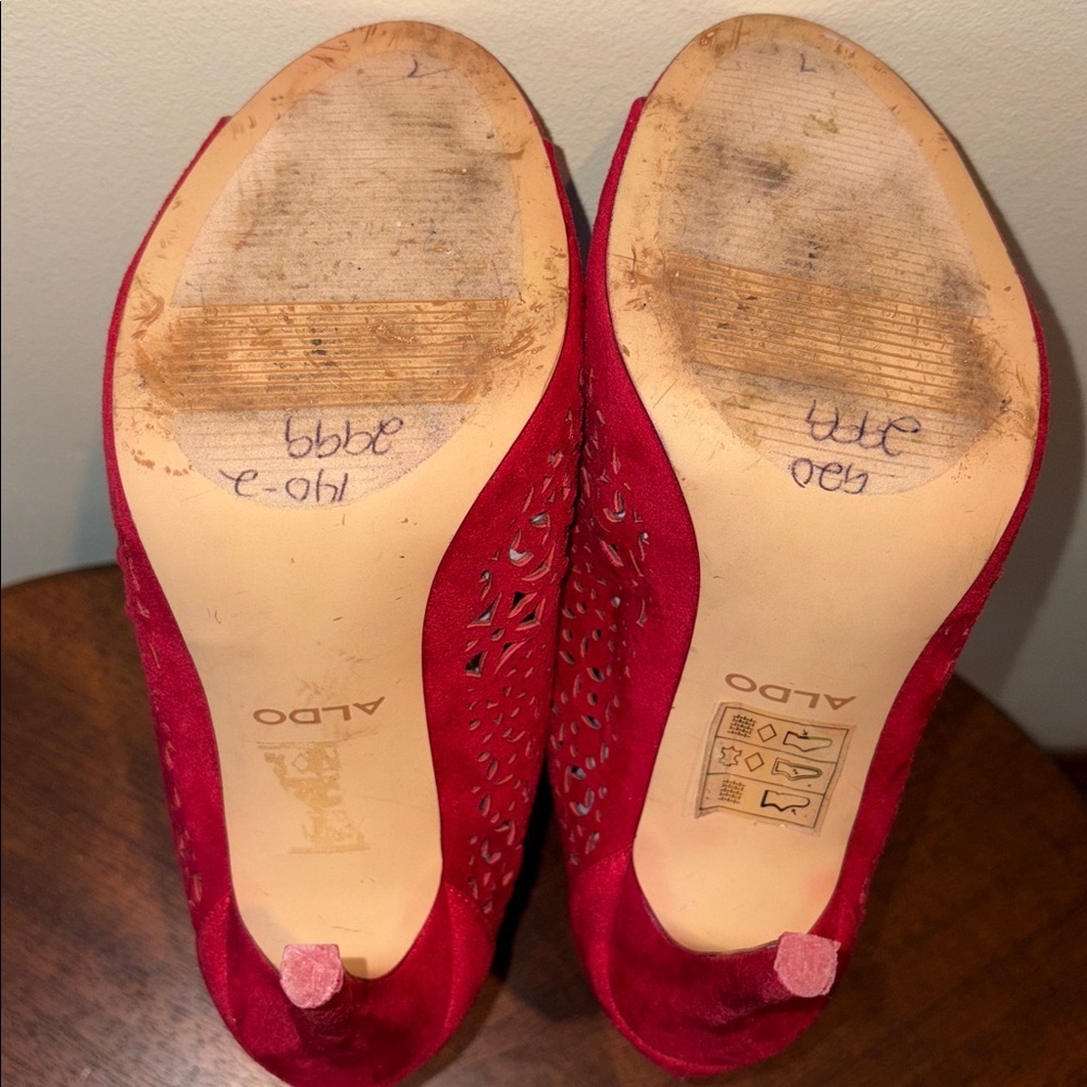 Aldo open toe heeled boots Red suede like cut out Lace look 4โ heel size 7 - Picture 9 of 10